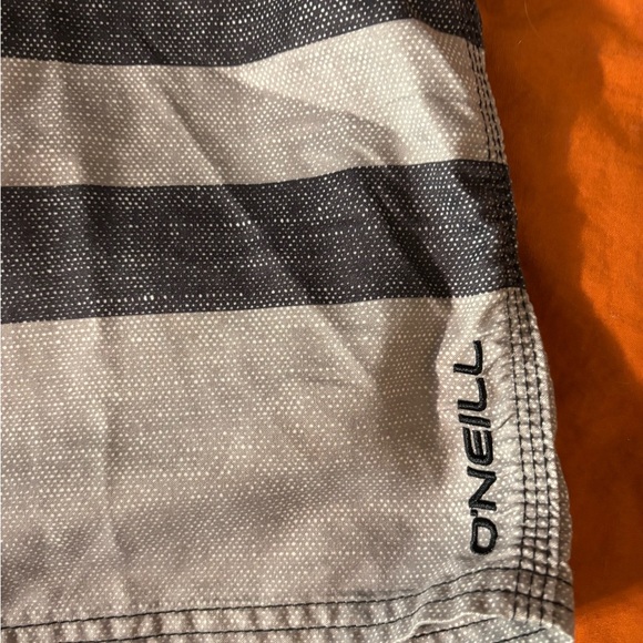 O’Neill board shirts. Black/grey/white. Only worn once. Size 32. - Picture 3 of 4